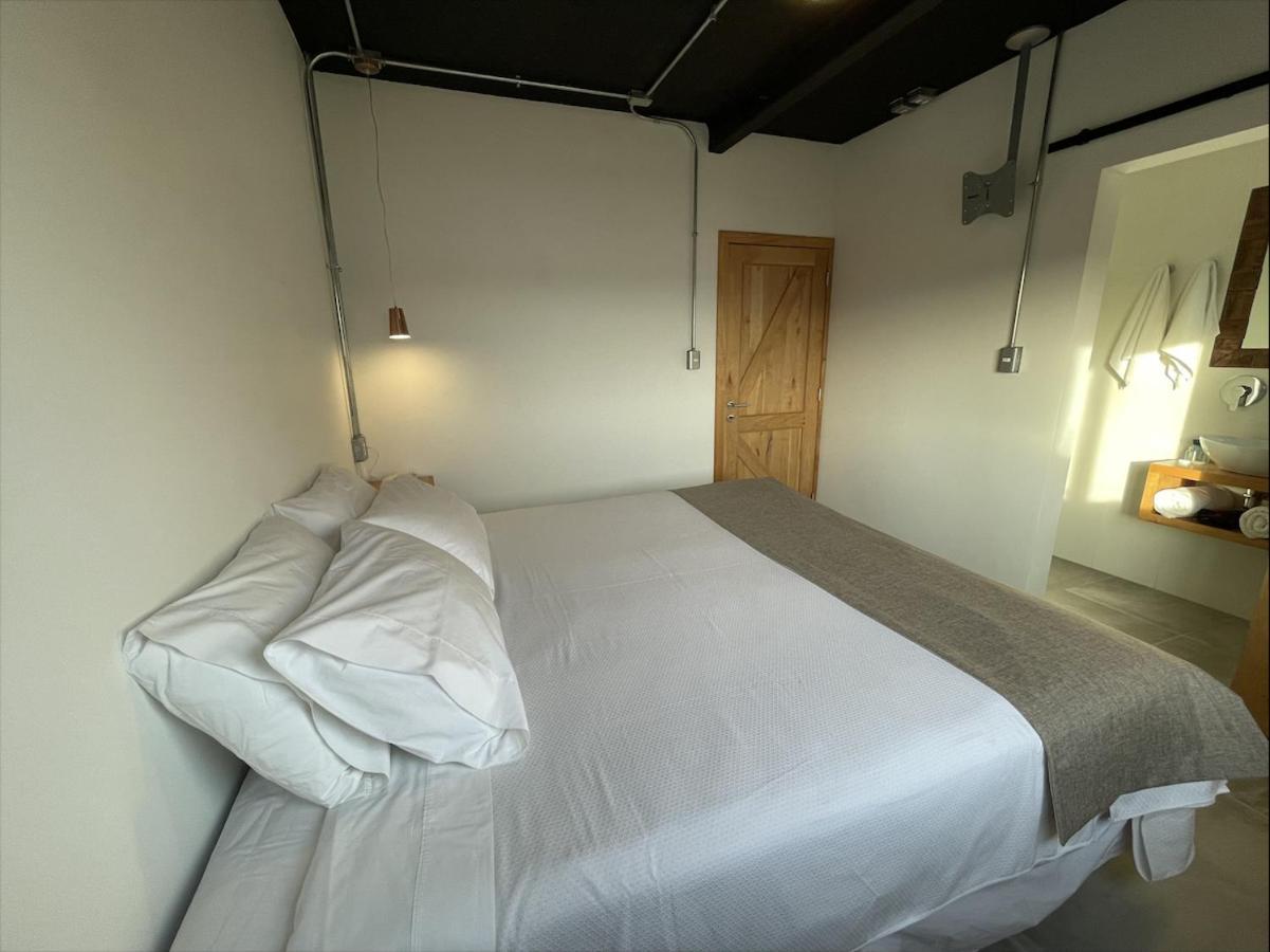 Hotel Big Sur ปวยร์โตนาตาเลส ภายนอก รูปภาพ