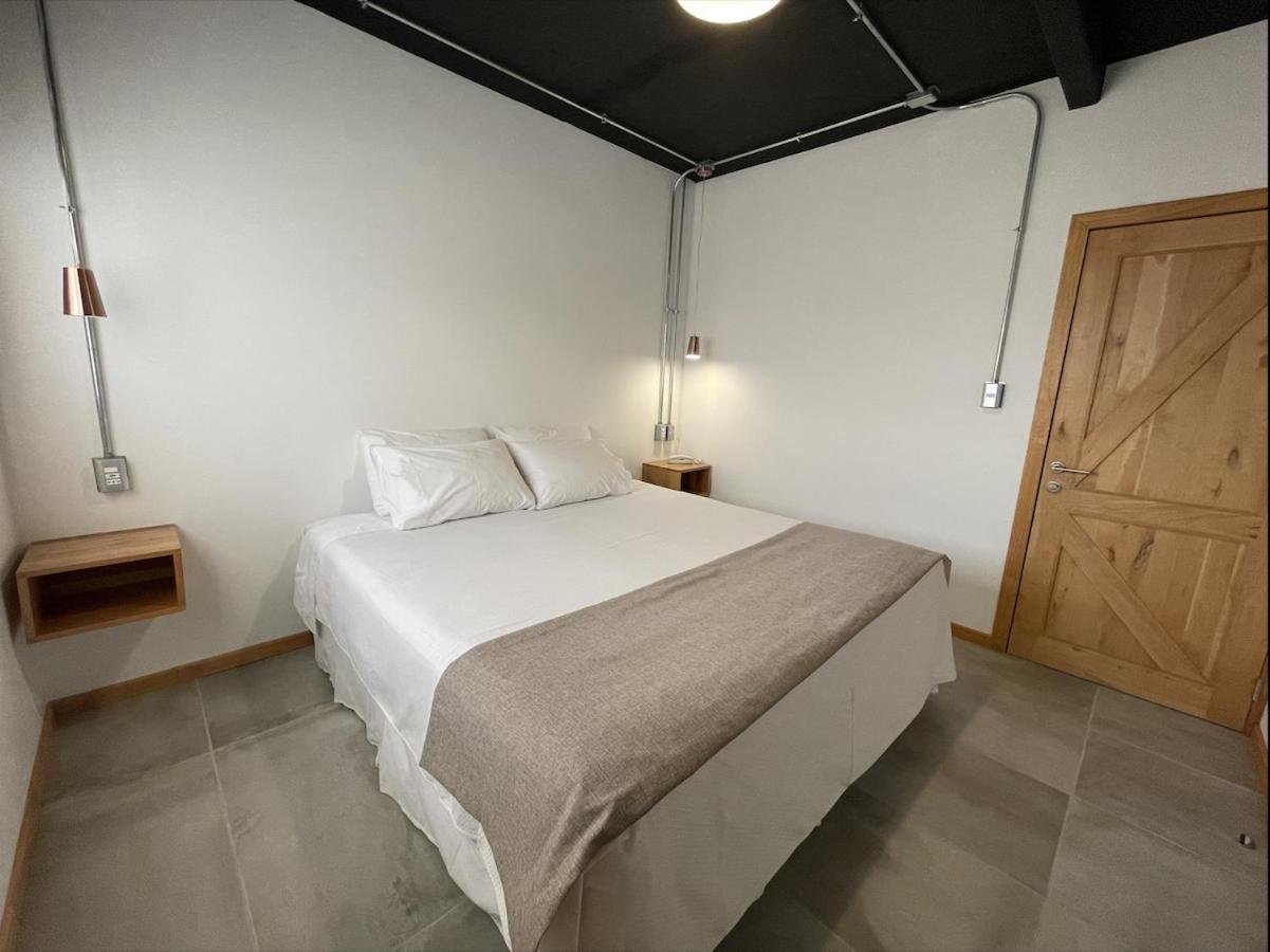 Hotel Big Sur ปวยร์โตนาตาเลส ภายนอก รูปภาพ